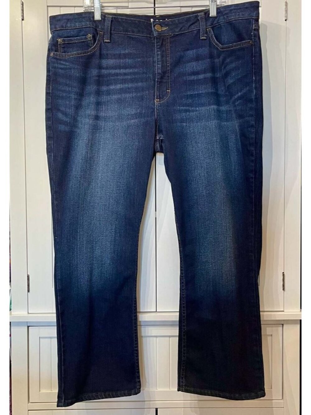 Lee Women's Regular Fit Straight Leg Mid Rise Dark Wash Jeans